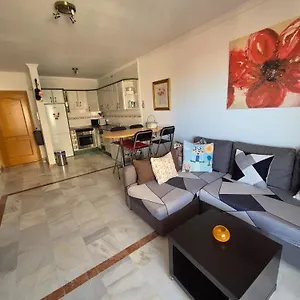 Con Terraza Y Piscina Apartamento